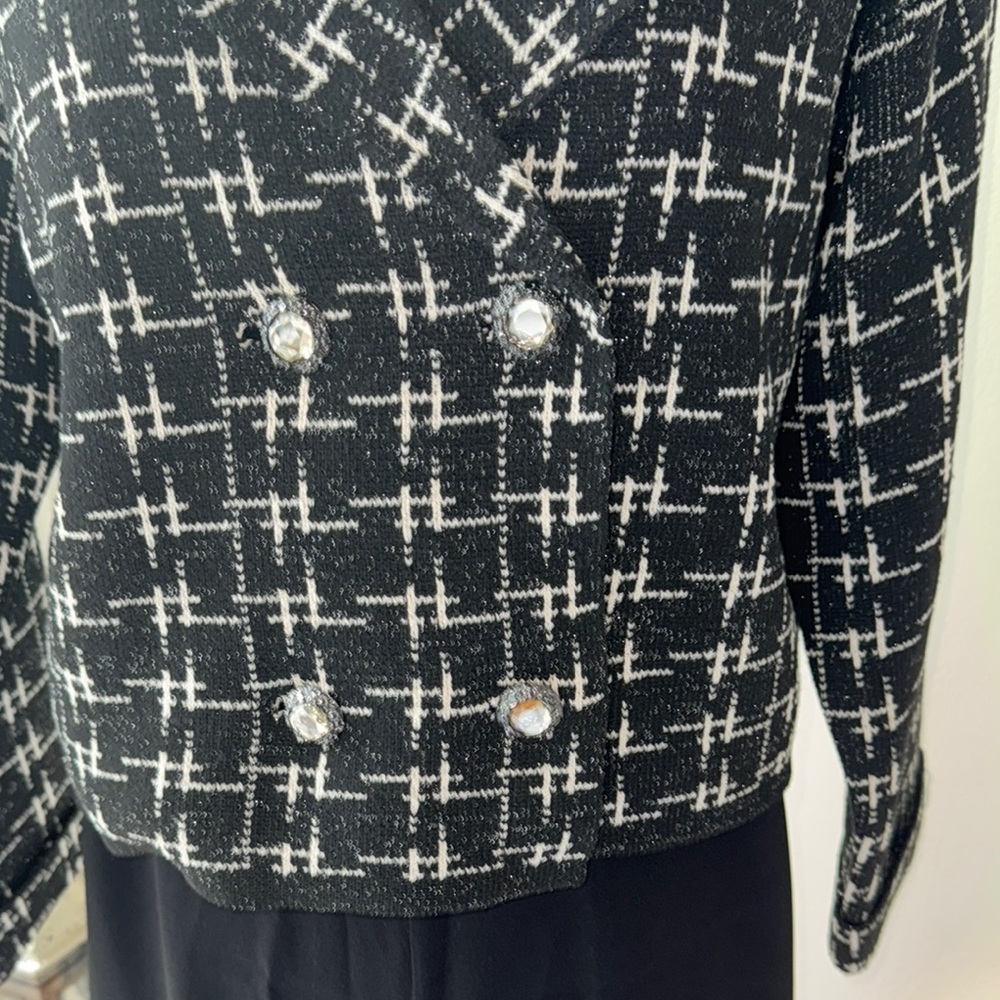 Zara Black and White Geometric Blazer - Picture 3 of 4